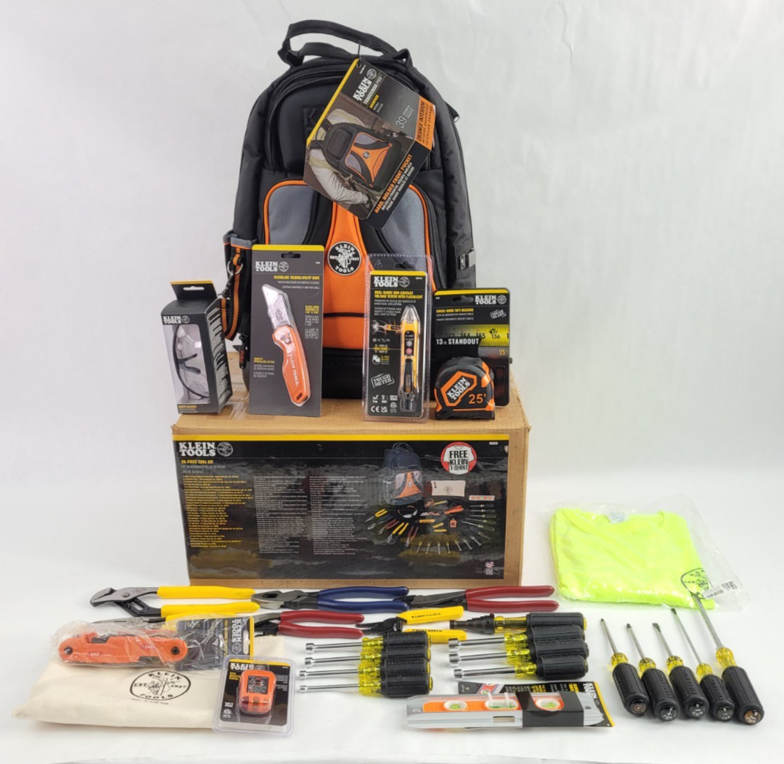 NEW Klein Tools 28 Piece Electrician's Tool Kit W/ Backpack Model 80028