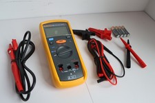 Fluke 1503 Digital Insulation Resistance Meter Megger 2000 MΩ Backlight CAT IV picture
