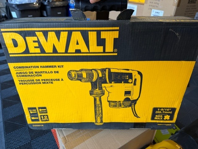 DeWALT D25501K 1-9/16