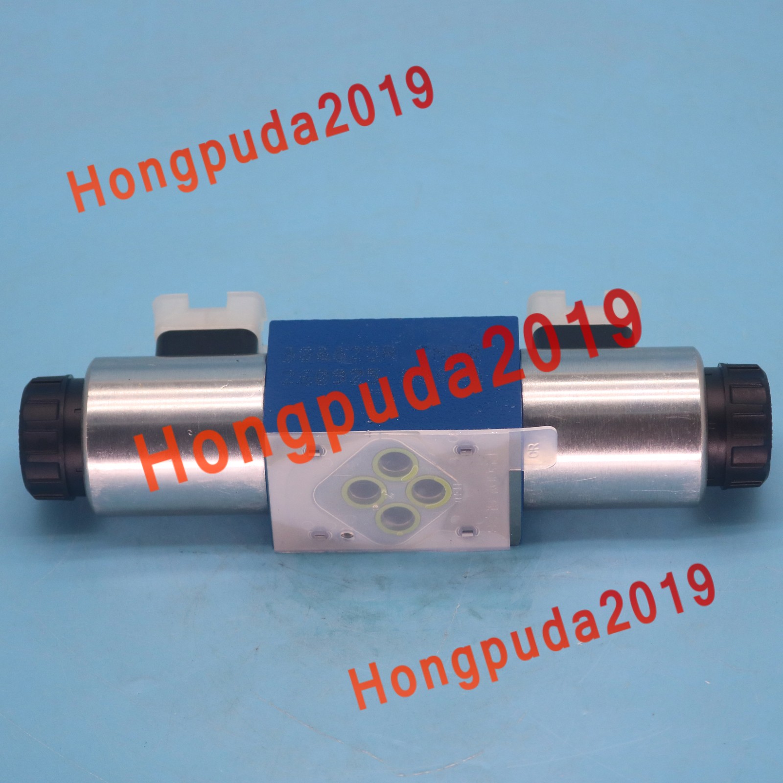 one new REXROTH R900903465 4WE6D62/0FEG24N9K4/V Directional spool valve ship DHL
