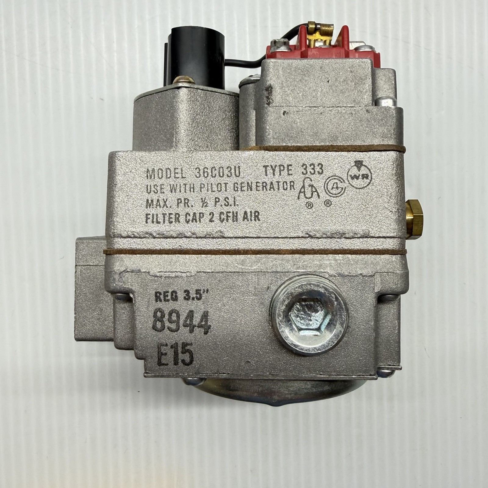 White-Rodgers 36C03U-333 Universal Gas Valve Replacement for Central Furnace NOS