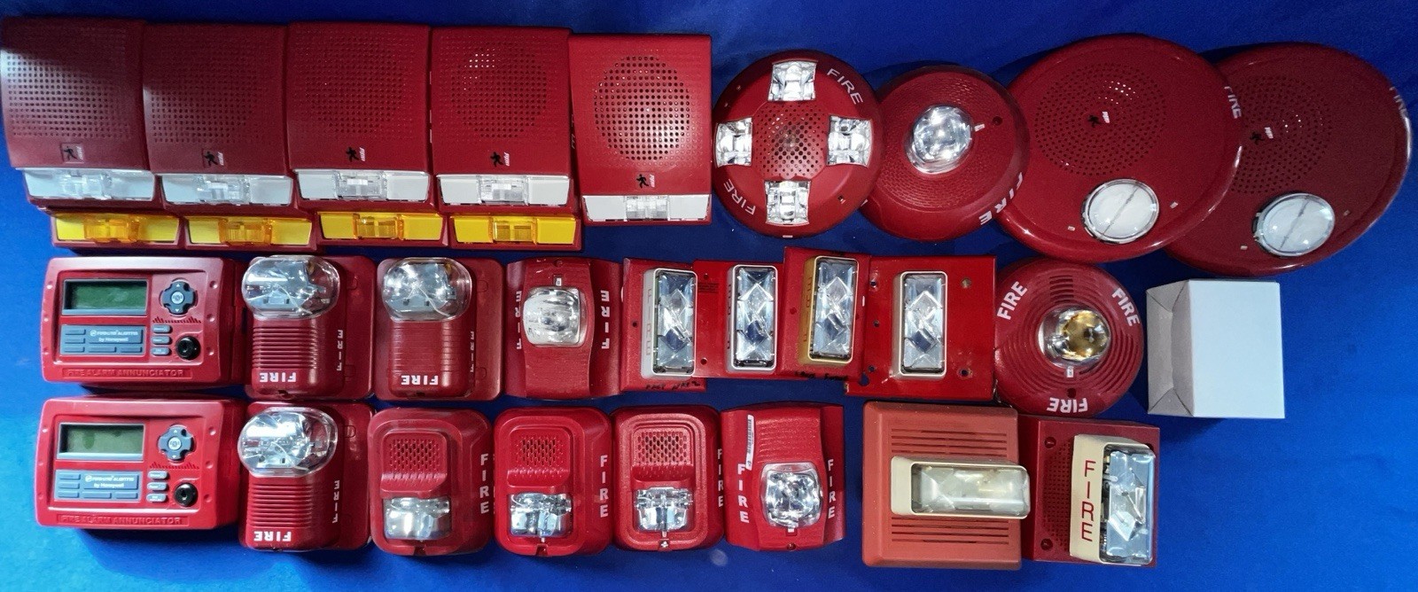 Honeywell EST System Sensor Fire Equipment Strobe Etc. Lot of 26 - Untested