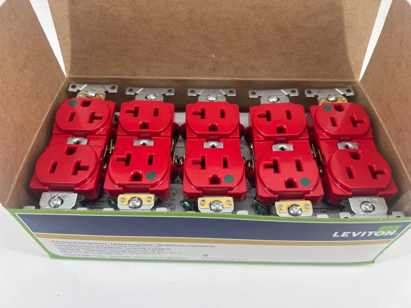 Box of 10 Leviton 8300-HR 20a 125v Heavy Duty Hospital Grade Duplex Receptacle Box of 10 Leviton 8300-HR 20a 125v Heavy Duty Hospital Grade Duplex Receptacle