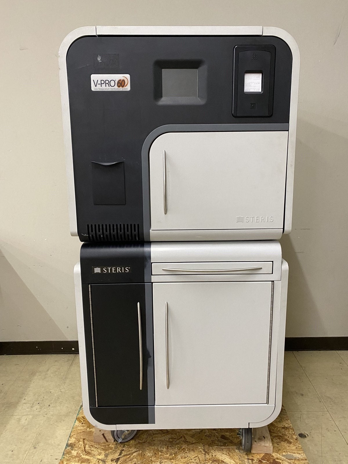 STERIS V-PRO 60 Low Temperature Sterilizer 2018 Tested Working w/ Cart & Manual