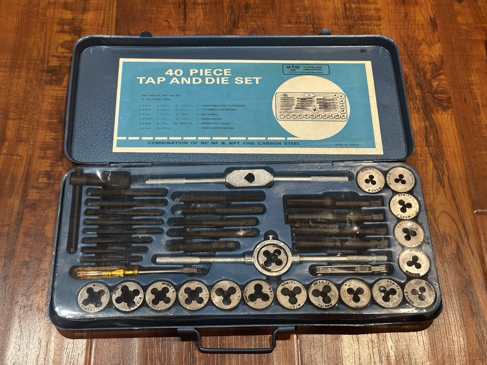 Vintage Cleveland Industrial 40-Piece Metric Carbon Steel Tap and Die Set - NOS Vintage Cleveland Industrial 40-Piece Metric Carbon Steel Tap and Die Set - NOS