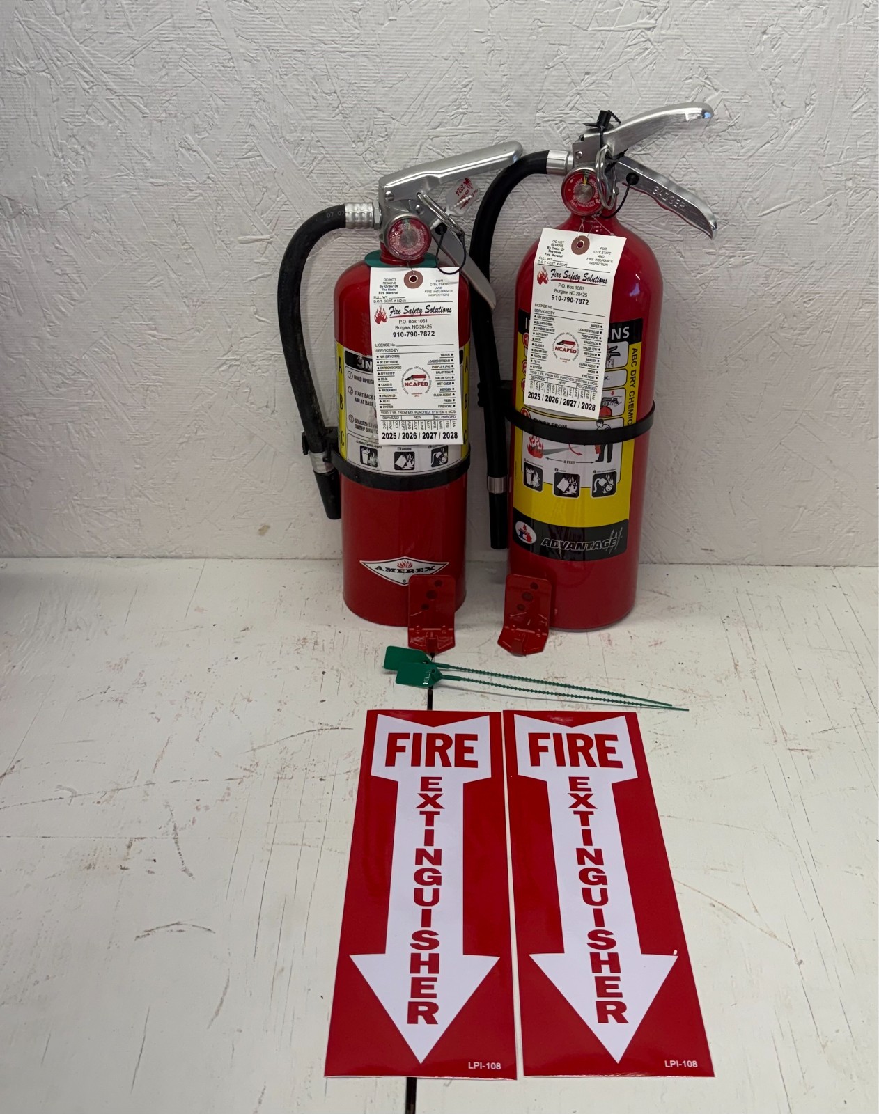 Fire Extinguisher - 5Lb ABC Fire Extinguisher - Lot of 2 Fire Extinguisher - 5Lb ABC Fire Extinguisher - Lot of 2