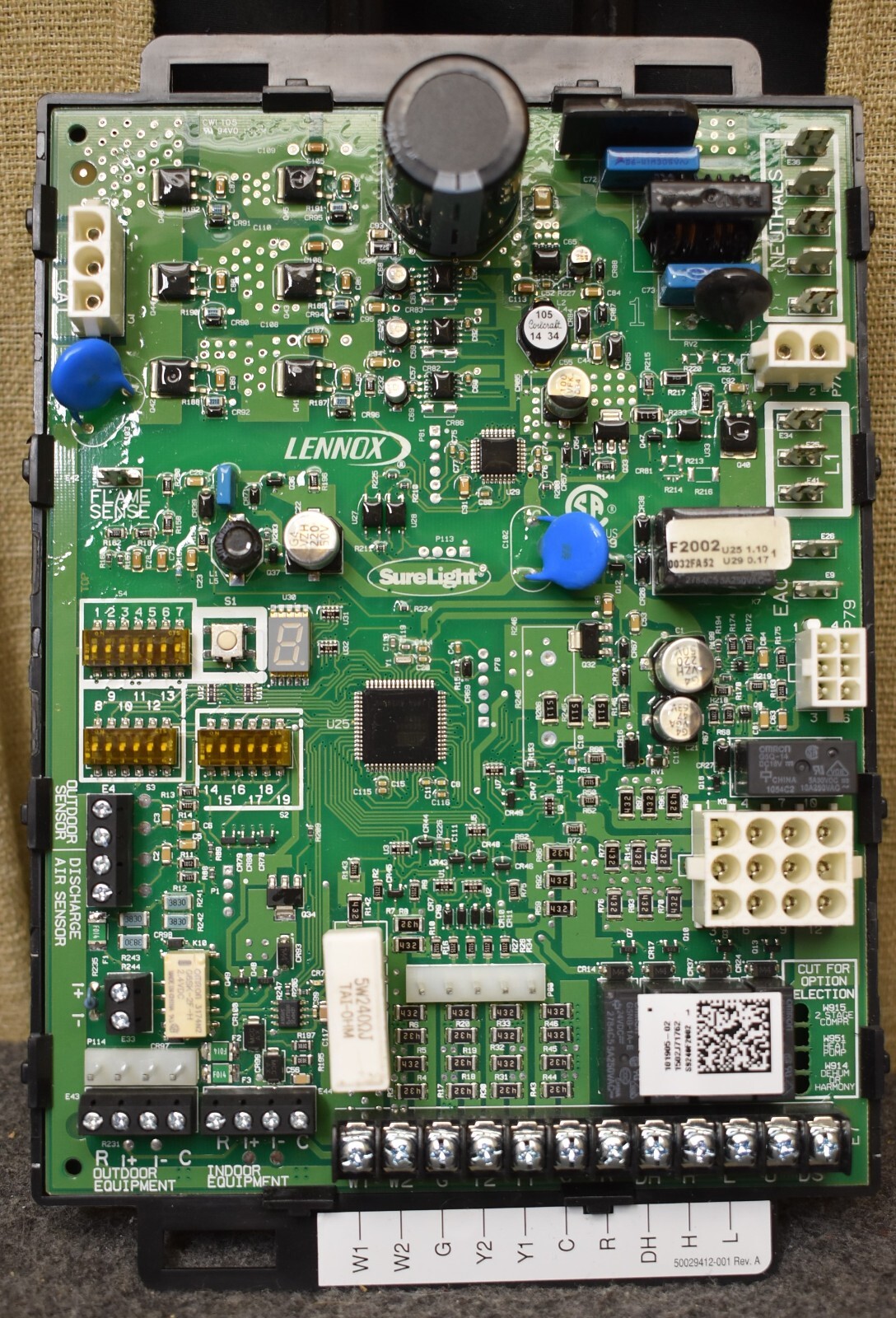 Lennox 101905-01 SureLight Furnace Ignition Circuit Board 65W69 S9240F2002