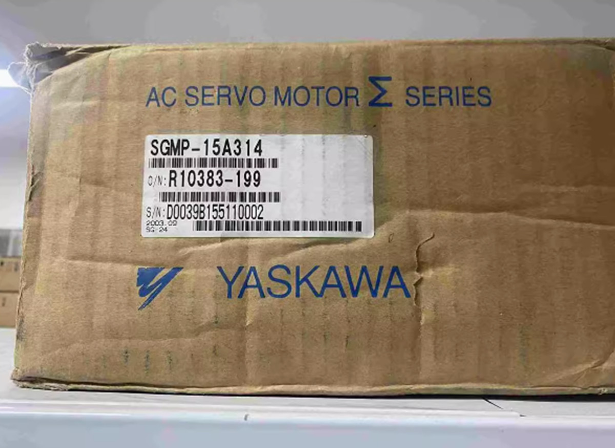 NEW YASKAWA SGMP-15A314 AC Servo Motor