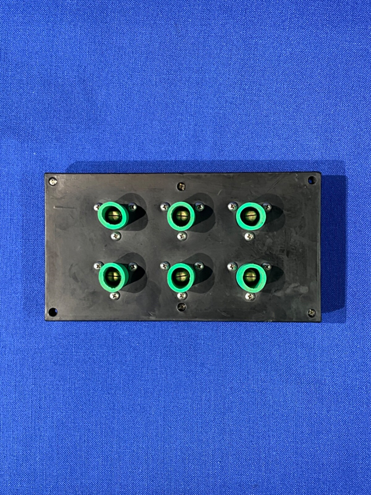 (6 in panel) Leviton Green 15 Series Male Cam Plug Receptacle 125A 15R21-TG