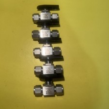 Lot of 5 Swagelok SS-43GS8 1/2