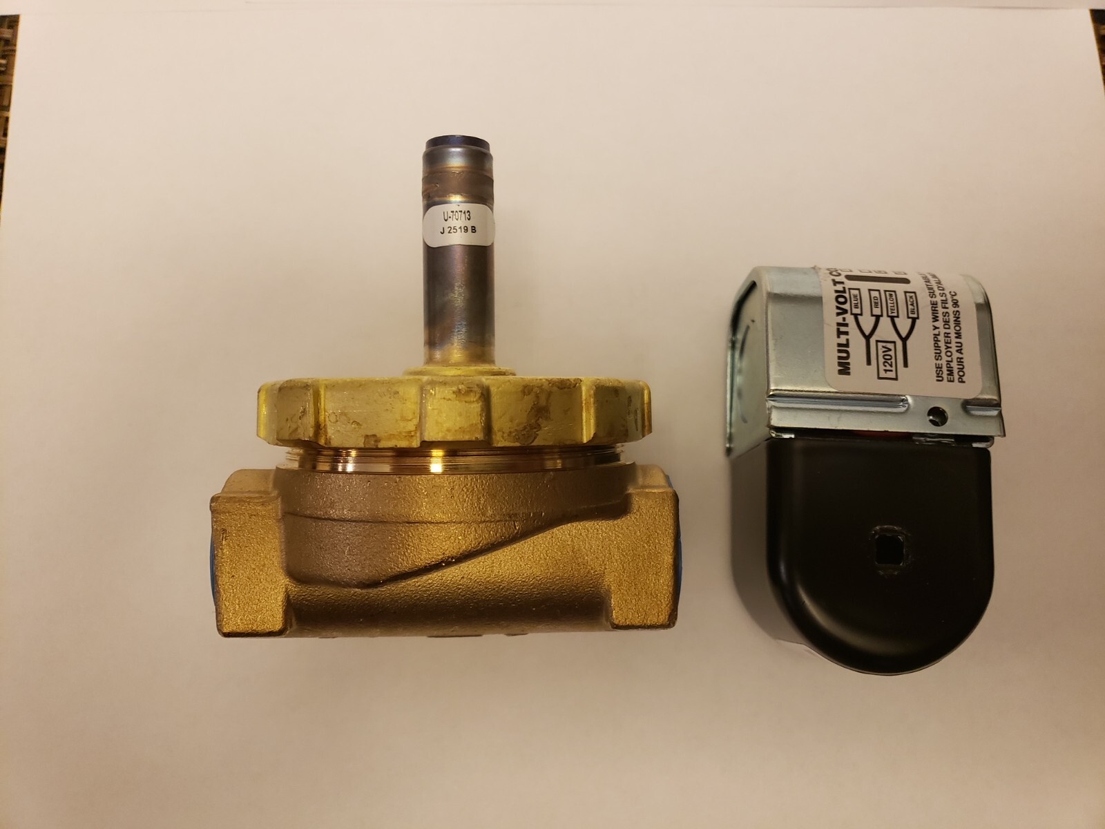 Parker Hannifin Solenoid Valve 3/4″ 120/240V