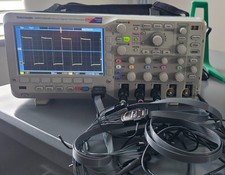TEKTRONIX MSO 2024B MIXED SIGNAL OSCILLOSCOPE  4CH. 200 MHz 1 GS/s 16 LOGIC CH picture