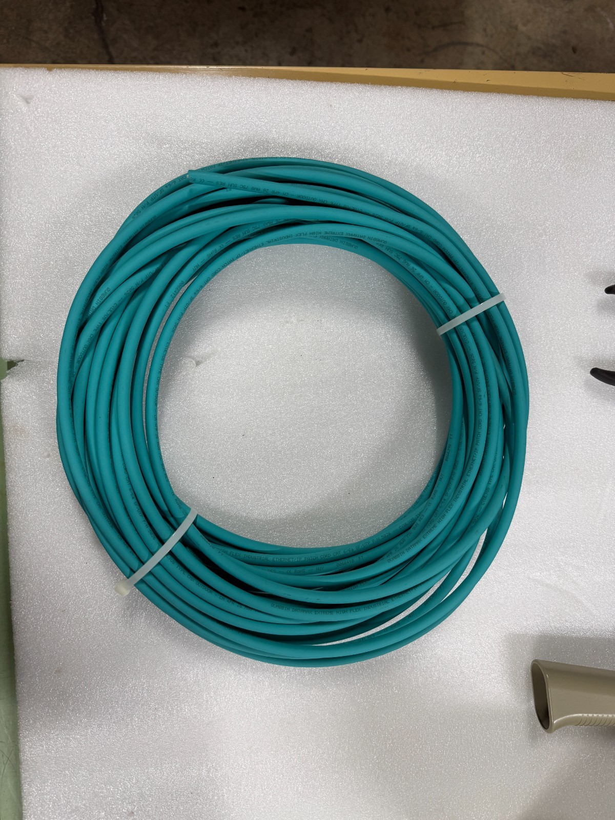 Quabbin 5026 Cat6A Shielded Datamax Industrial Network Cable Teal /50ft ITEM#572 Quabbin 5026 Cat6A Shielded Datamax Industrial Network Cable Teal /50ft ITEM#572