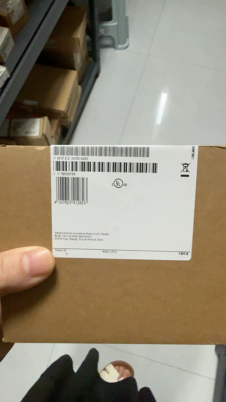 1PCS  New Siemens 6ES7212-1AG50-0XB0 PLC