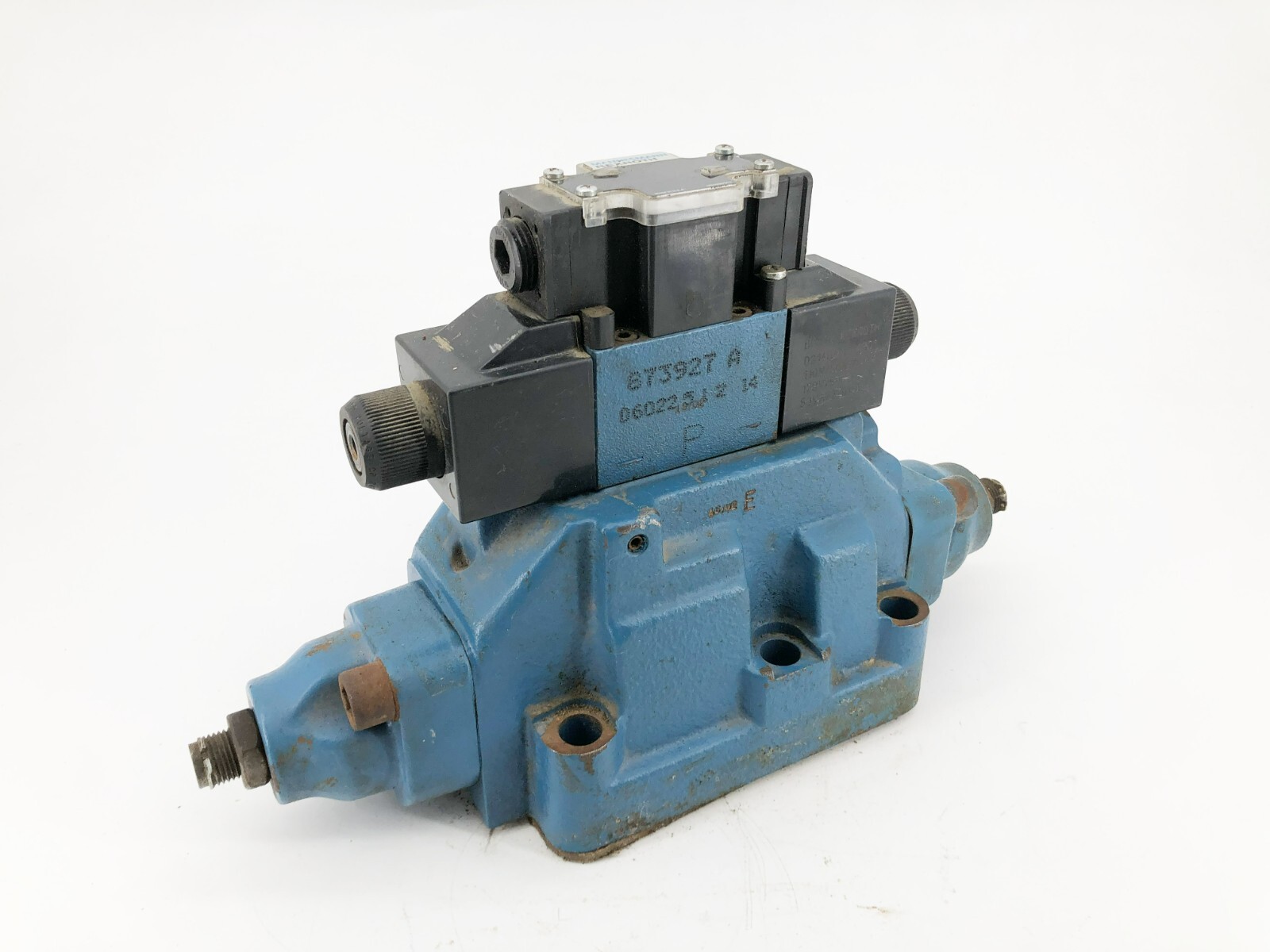Mannesmann Rexroth H-4WEH22E74/6EW110-N9ETDA/10 Directional Control Valve