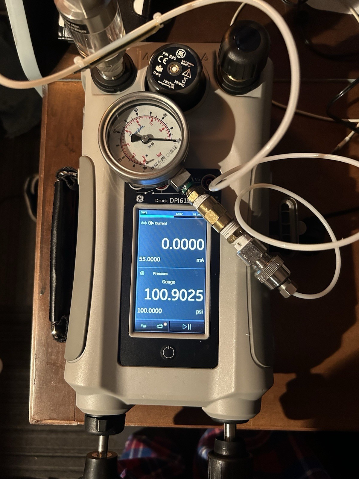 GE Druck DPI 612 w/ PM 620 , -12.5  to 100psi , Pneumatic Pressure Calibrator