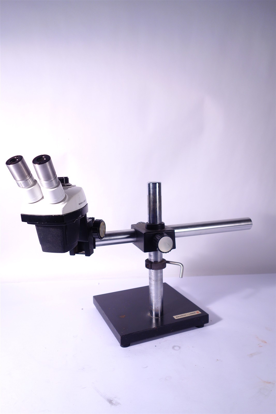 Bausch StereoZoom 4 Stereo Microscope + Stand 