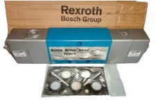 Rexroth R431005700 Super Spool Directional Control Valve P-06118700000 24VDC NEW picture