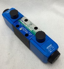 EATON Vickers Hydraulic Directional Valve DG4V-3S-8C-VM-U-H5-61 24VDC 30W 507848 picture