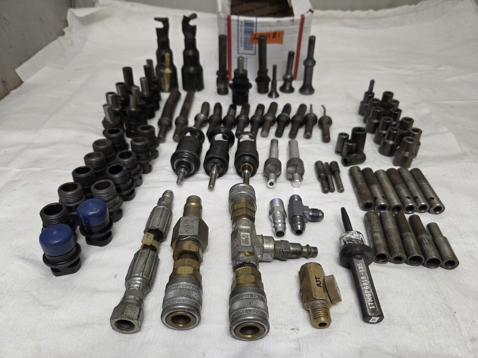 Large Mixed Industrial Tooling & Machine Shop Tool Holders, Adapters & Fittings