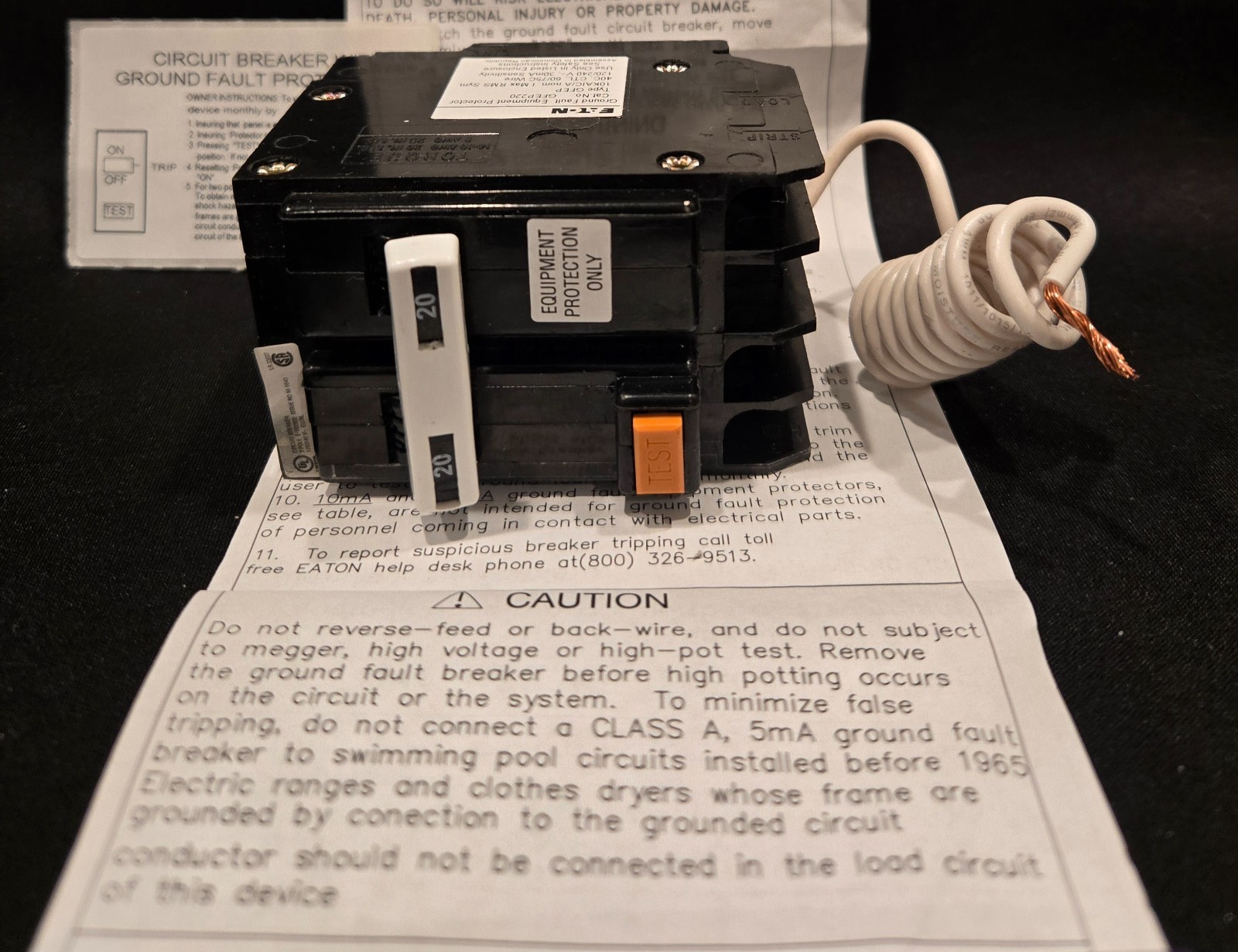 NEW EATON GFEP220 20A CIRCUIT BREAKER  WITH GROUND FAULT PROTECTION
