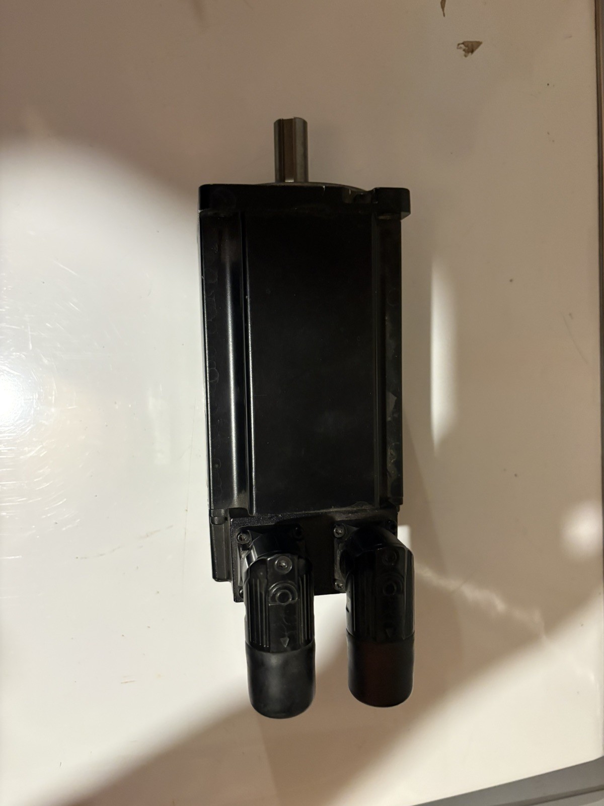 Allen-Bradley MPL-B330P-MJ72AA Kinetix Servo Motor - TESTED WORKS