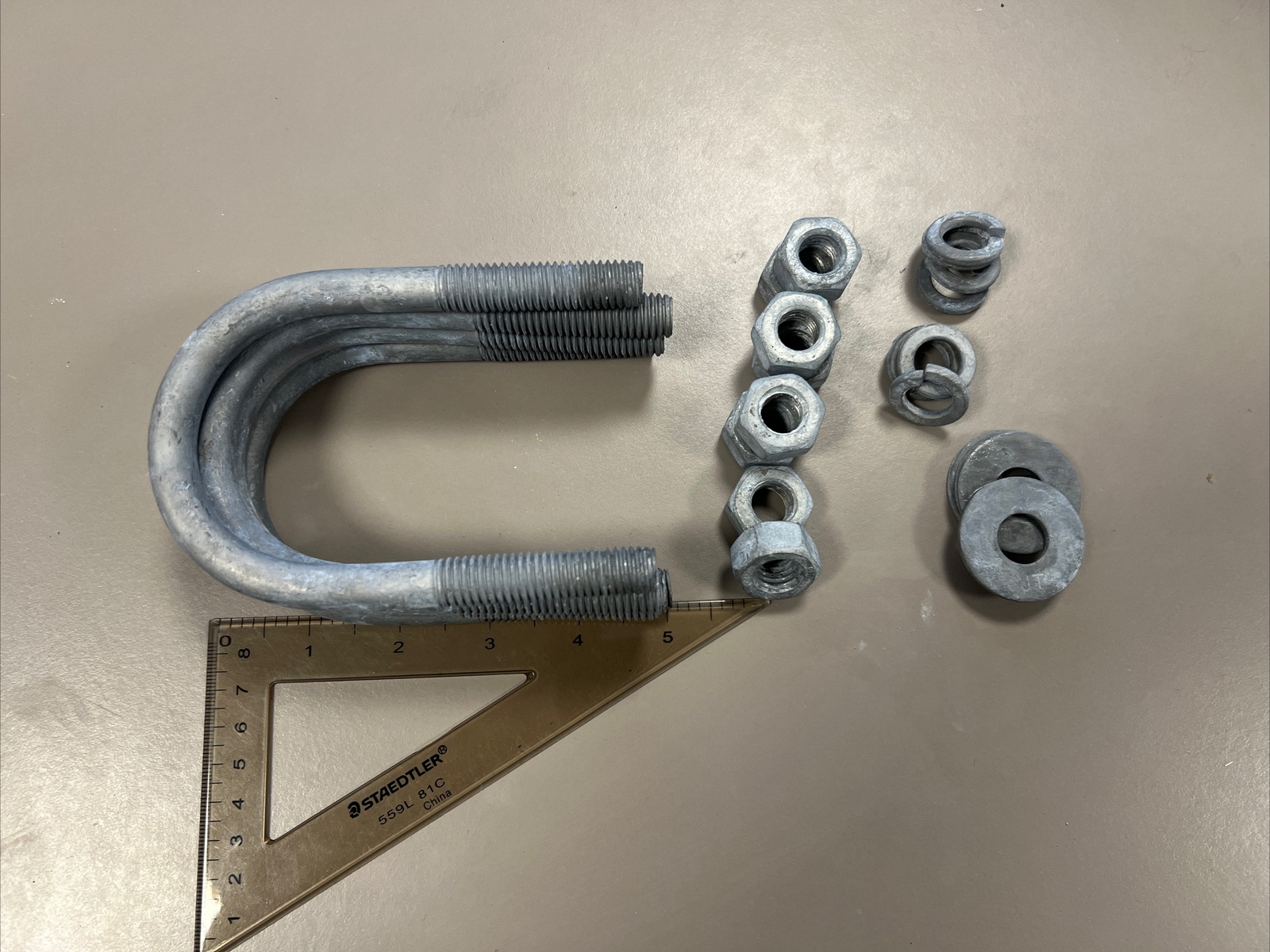(4-Pk) 2-1/2” U-Bolt Round Bend Hot Dip Galvanized 1/2