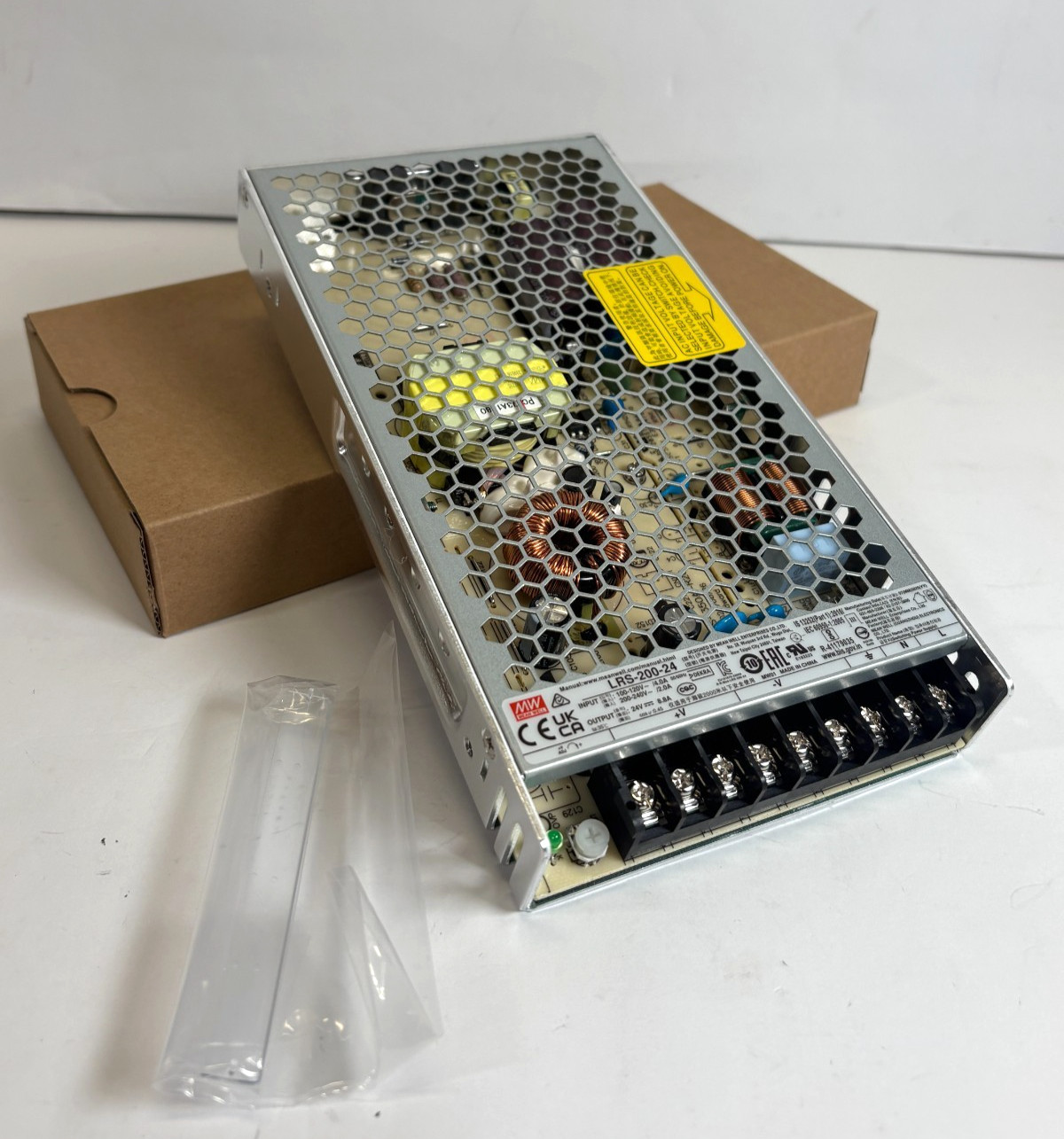 NEW Mean Well LRS-200-24 211.2W 24V 8.8A Single Output Switchable Power Supply