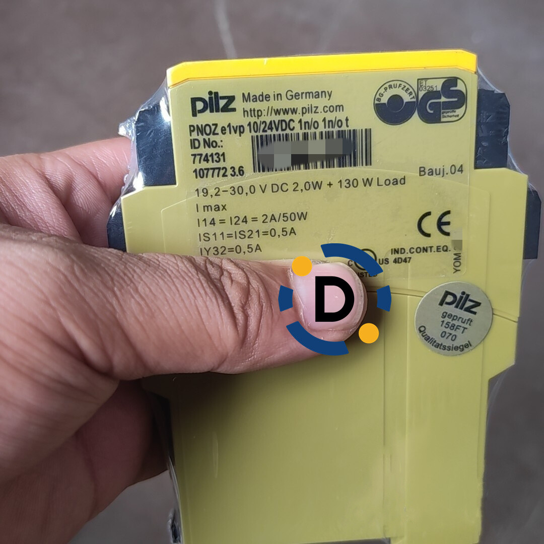 1pc New Pilz 774131 safety relay Fast shipping via UPS, DHL, FedEx
