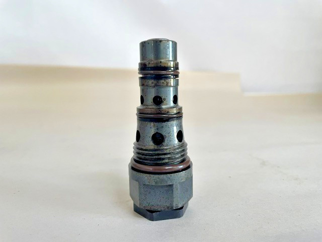 JLG 4641086 COUNTERBALANCE VALVE