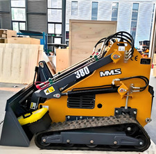 2025 Mini Skid Steer 23HP  Loader 3.5mph Speed For Farm  EPA Petrol Engine picture