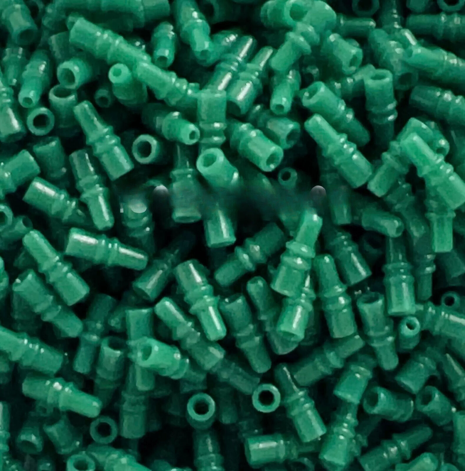 QTY:1000 NEW FOR 7165-2091 connector waterproof plug QTY:1000 NEW FOR 7165-2091 connector waterproof plug