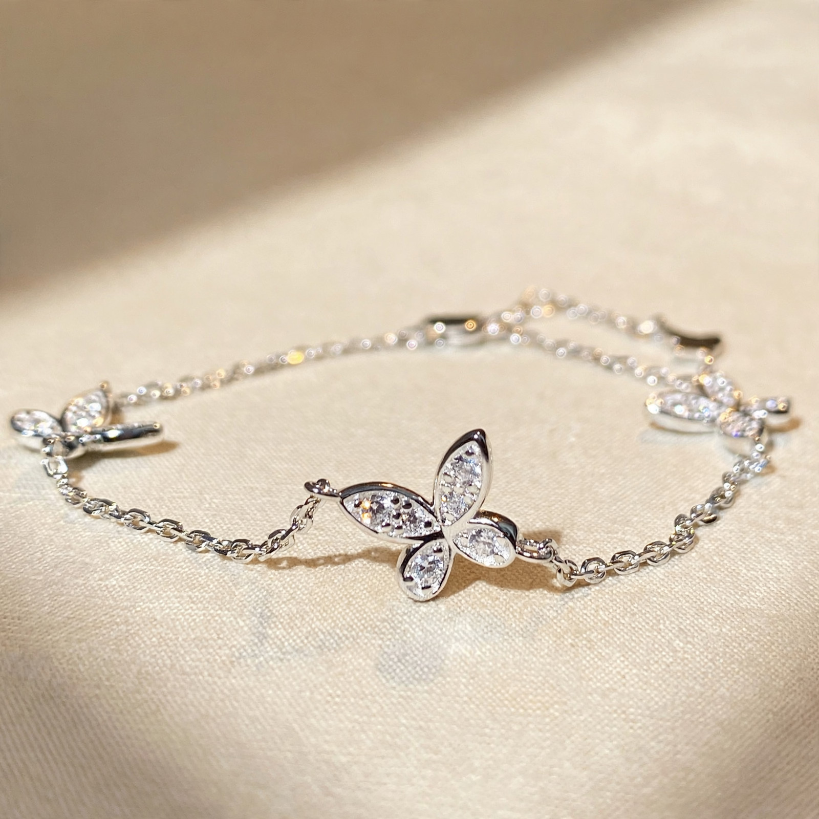 Moissanite Butterfly Bracelet Hearts & Arrows S925