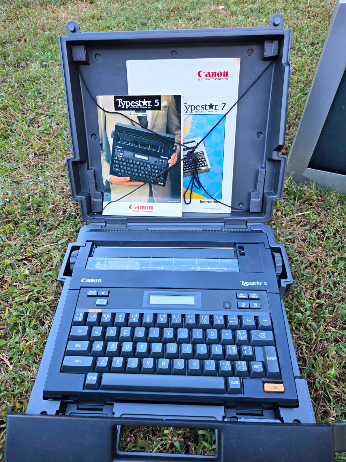 Canon Typestar 5 (S-50) Electronic Typewriter Word Processor w/ Case & Manuals Canon Typestar 5 (S-50) Electronic Typewriter Word Processor w/ Case & Manuals