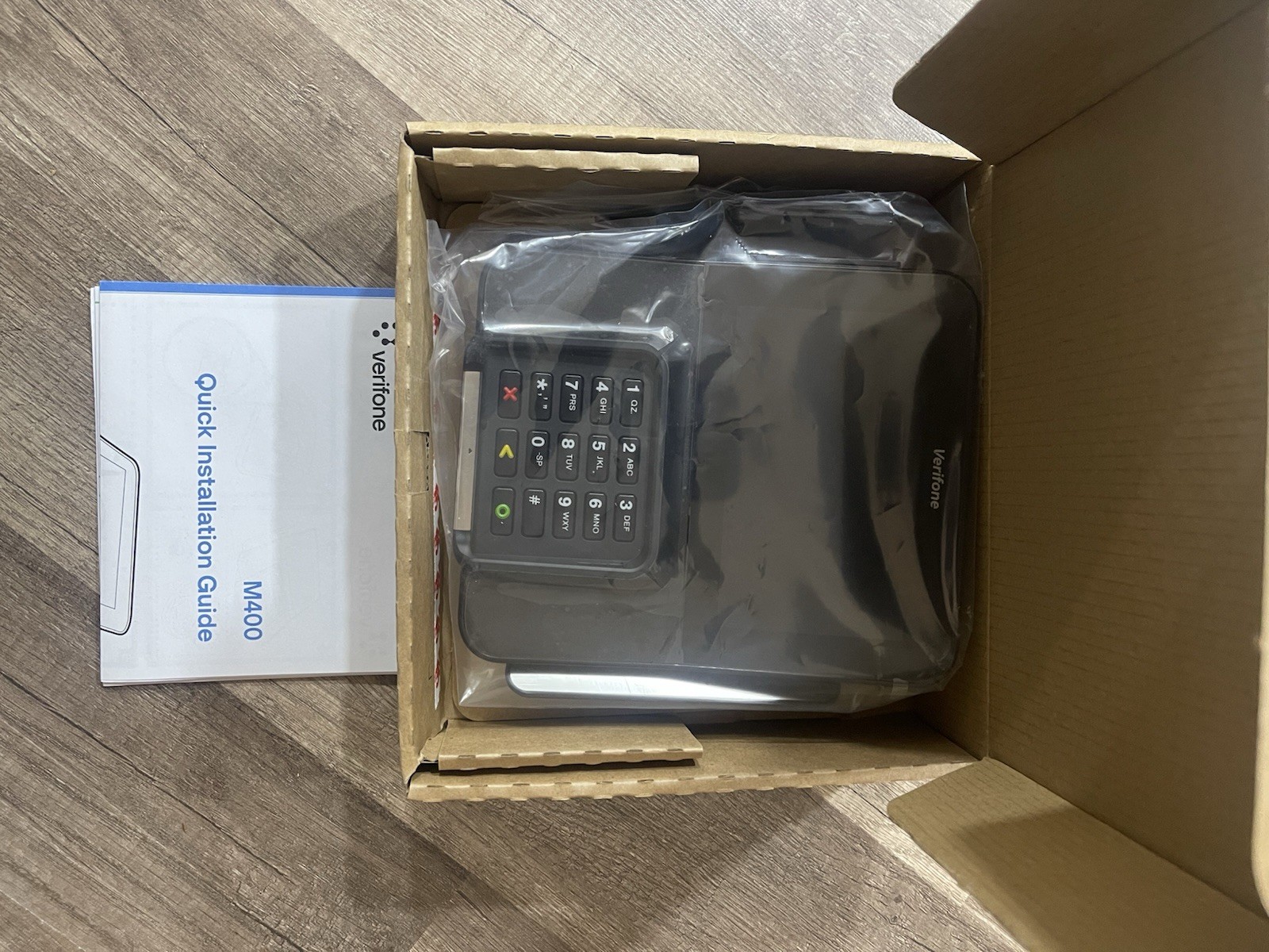 VERIFONE M400 WIFI/BT (PCI5) M445-403-01-WWA-5 CREDIT CARD TERMINAL * NEW