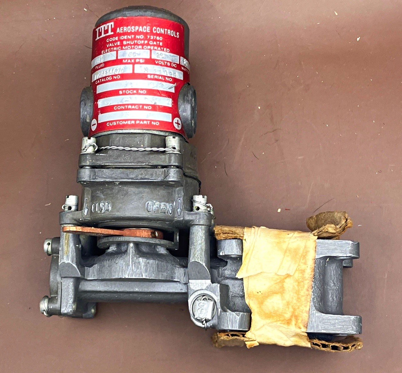 ITT Aerospace Controls Motorized Shutoff Gate for Valve for Fluid LAC-595746-1 ITT Aerospace Controls Motorized Shutoff Gate for Valve for Fluid LAC-595746-1