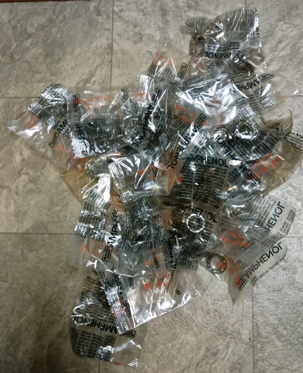 New Lot of 30 Amphenol 554-76/845 Connector Nos Sealed 