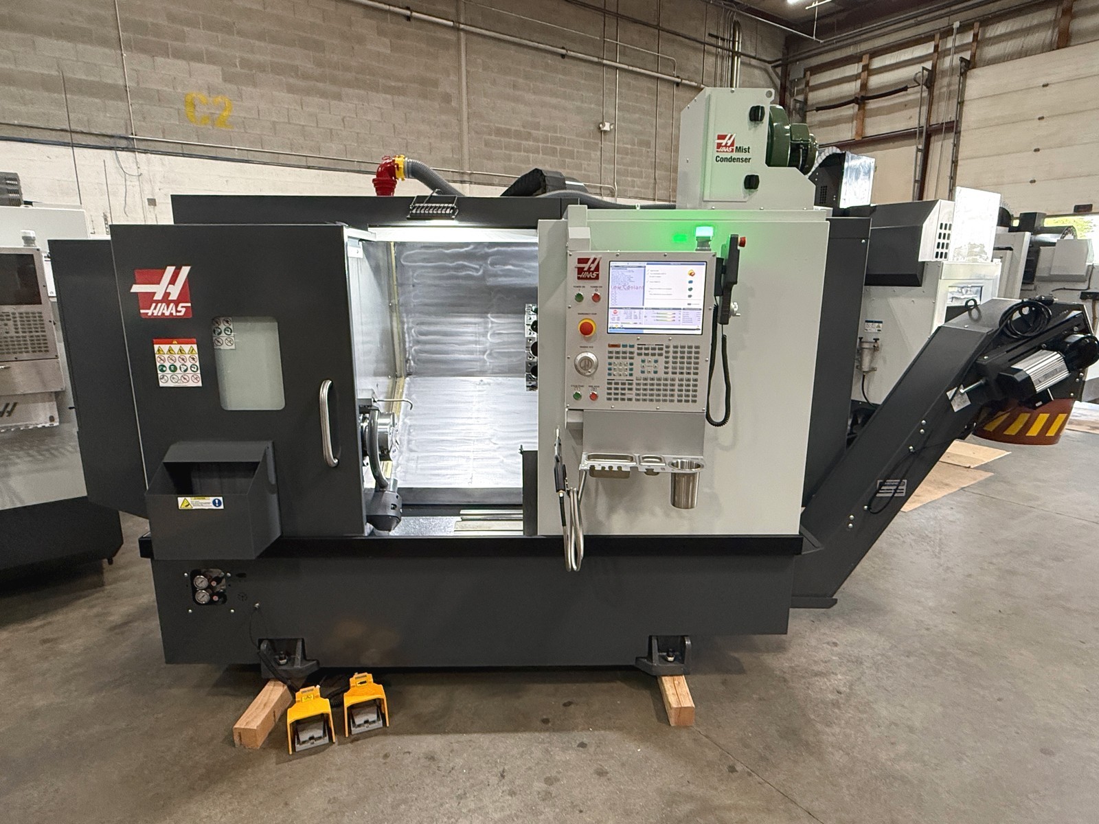 HAAS ST-20 CNC Turning Center, Live Turret, Conveyor, Presetter, Tailstock, 2023