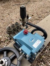 Cat Pumps Pressure Washer Pump, 4000 PSI, 4.5 GPM, Model# 5CP4120 picture