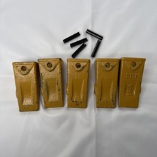 5PCS Excavator Bucket Teeth with Flex Pins #6737325, 6737326 picture