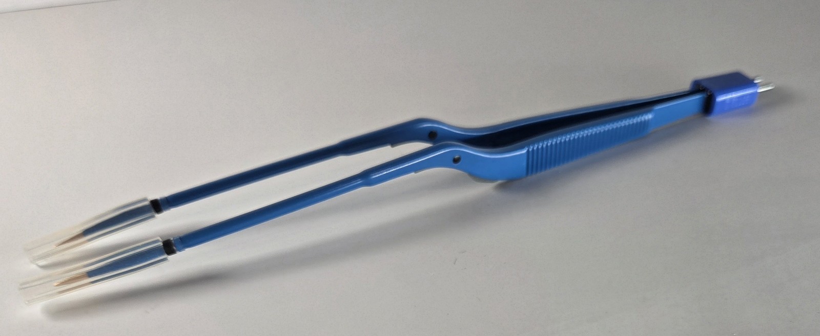 Codman Surgical ISOCOOL Bipolar Forceps With 1mm Tips 8010010H