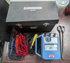 🤪 BIDDLE MEGGER GROUND RESISTANCE EARTH TESTER 250260 picture