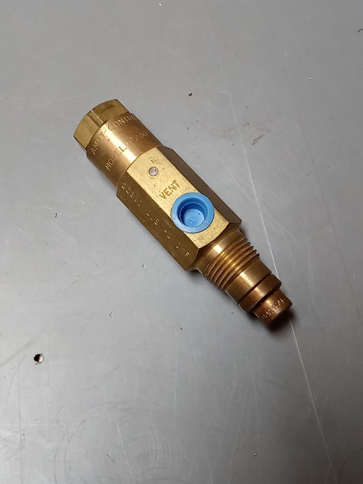 Amot Controls 2230 Brass 2 Way Temperature Sensing Valve 2230D120EN  210 F Nos 