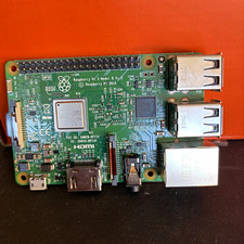Raspberry PI 3 with SanDisk Ultra 16GB microSDHC picture
