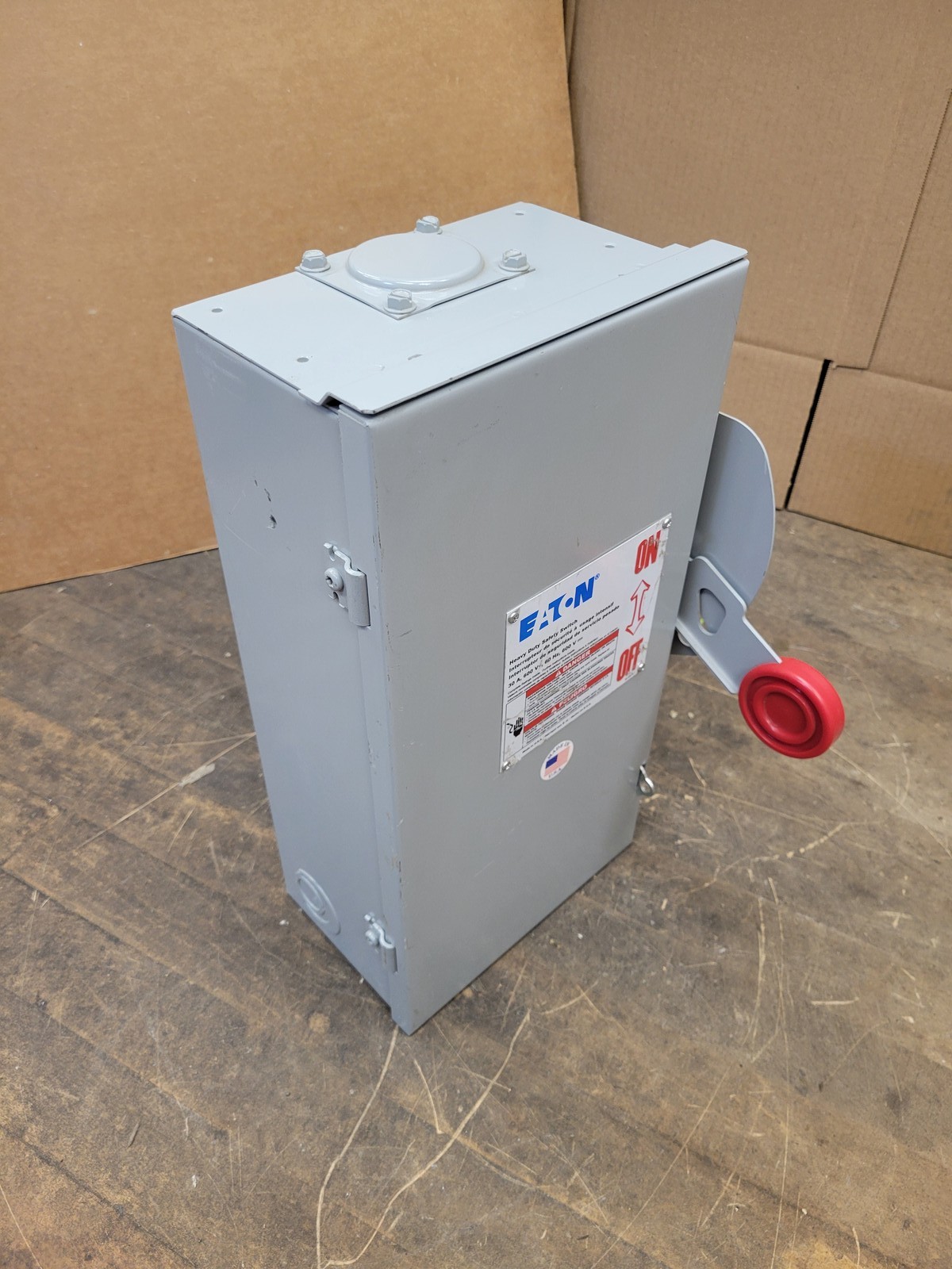 Eaton DH261URK Safety Disconnect Switch 30A 600V 2P Type 3R Enclosure