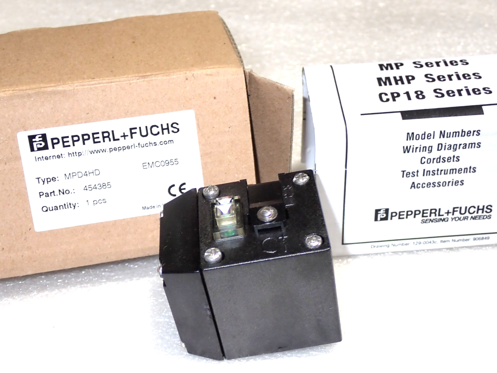 PEPPERL & FUCHS MPD4HD Photo Sensor NEW
