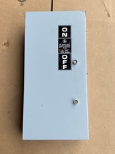 GENERAL ELECTRIC HEAVY DUTY SAFTEY SWITCH MODEL TH4323 picture