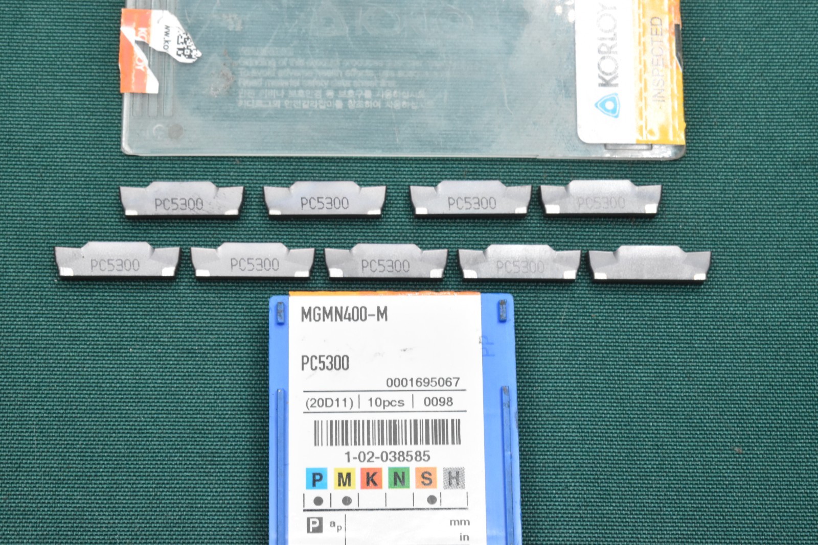 Qty 9 Korloy MGMN400-M PC5300 Carbide Parting / Grooving Inserts - NOB