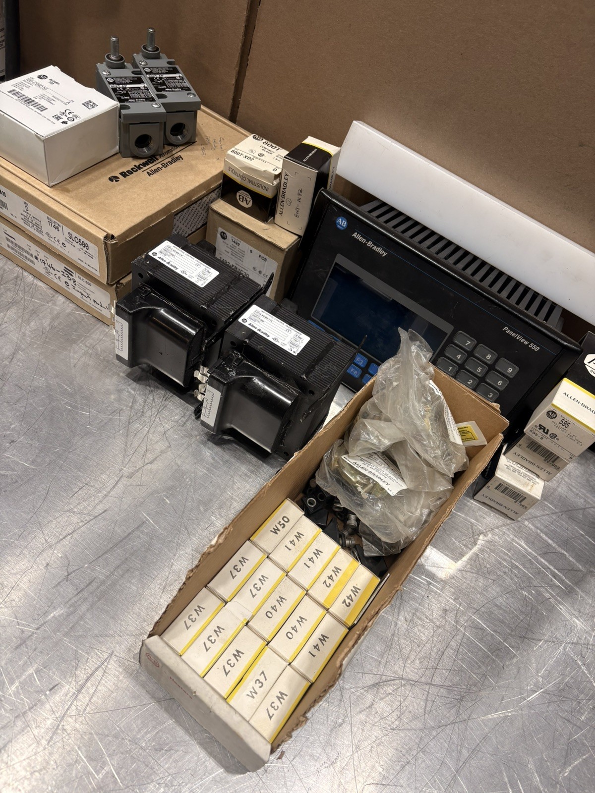 Allen Bradley Lot 1747-L551 SLC 5/05 2711-K5A2 PanelView 550 1746-HSCE 802T-AP