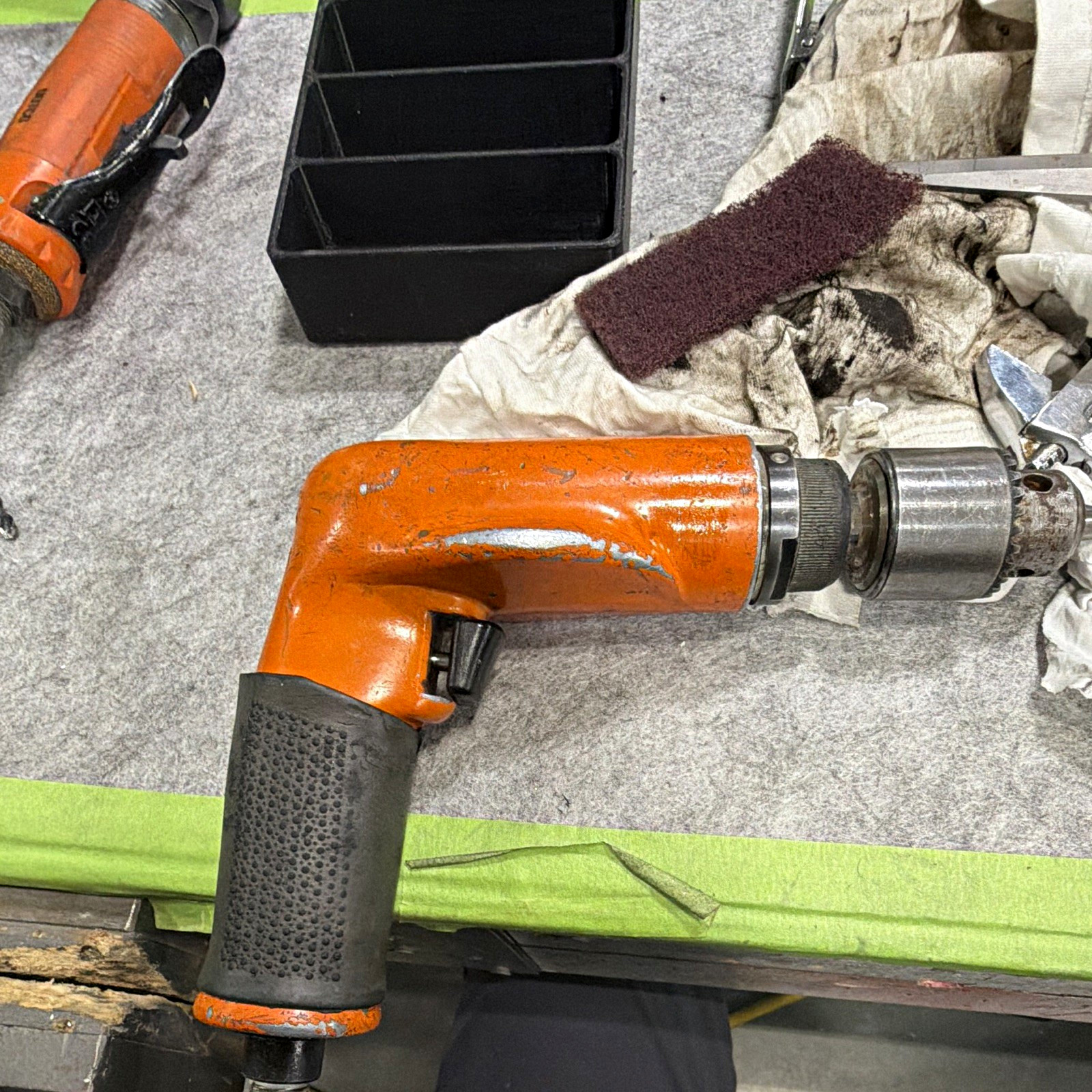 Dotco 14CNL3A151 Pneumatic Air-Powered Right Angle Drill Tool